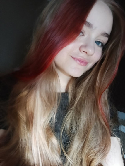 Интервью с талантливой художницей школы Куприной Софьей (8а класс).